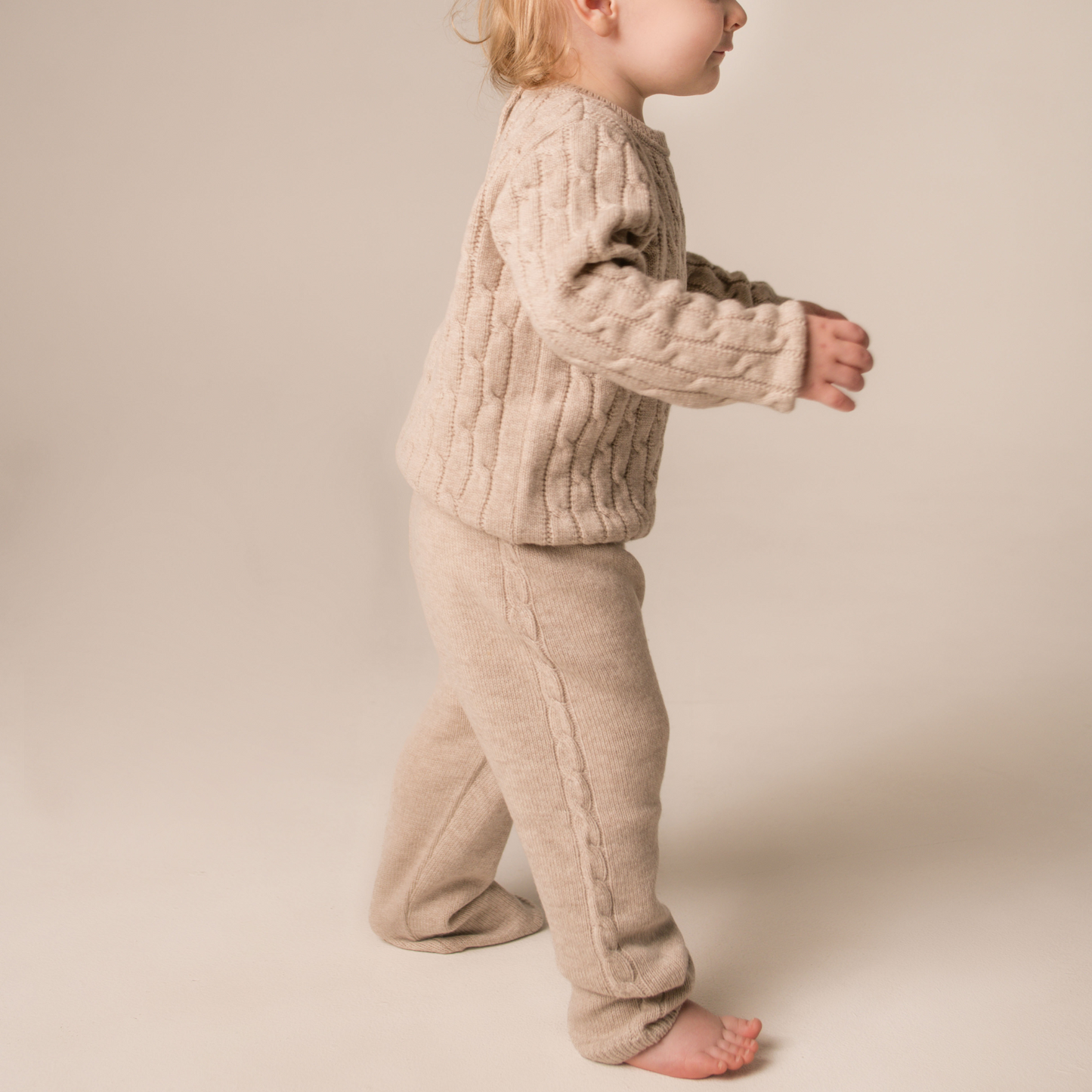 Merino Wool Cable Knit Sweater in Oatmeal