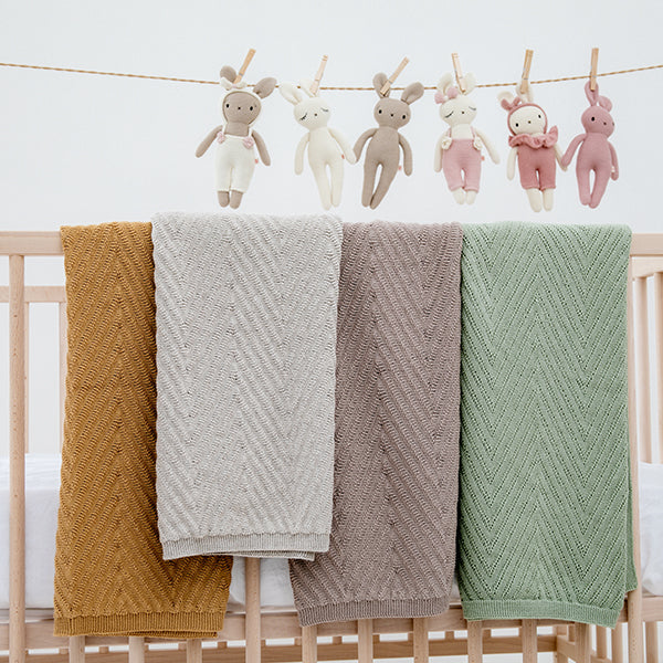 Panache Organic Cotton Baby Blanket and Bonnet Set