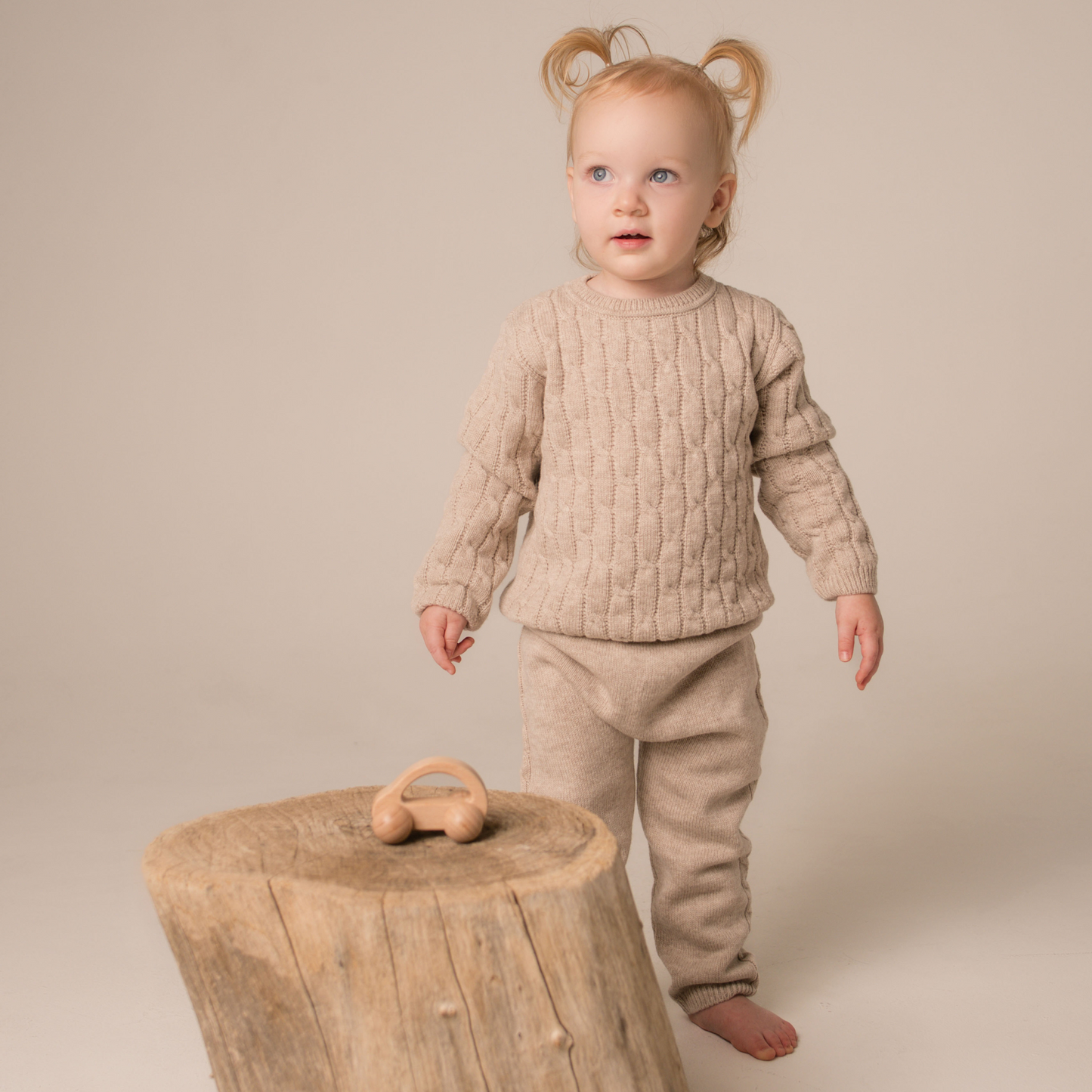 Merino Wool Cable Knit  Sweater in Oatmeal