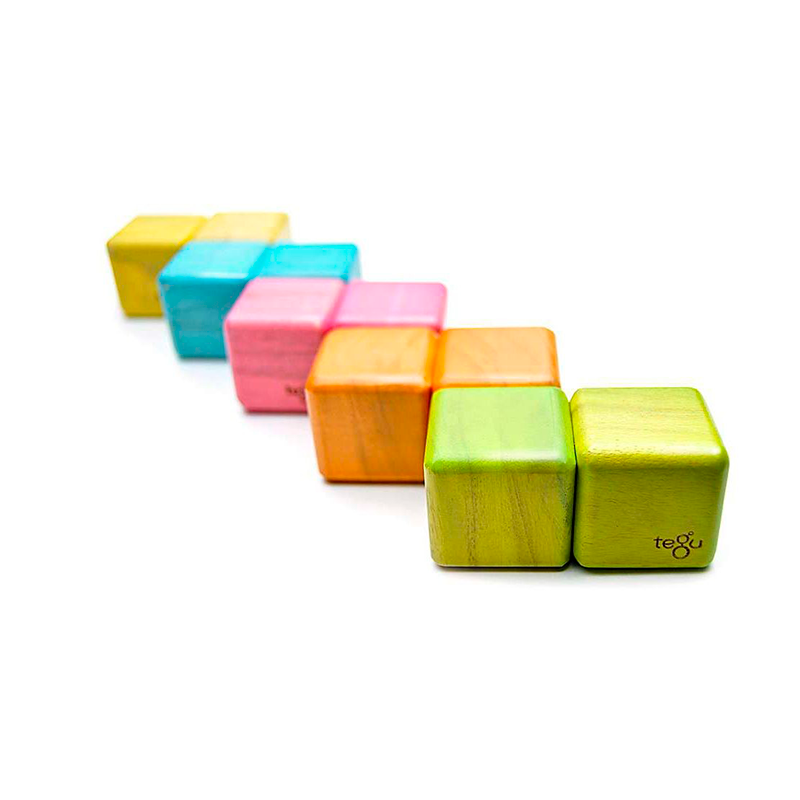 Discovery Set  of Magnetic Wooden Blocks 26 pieces