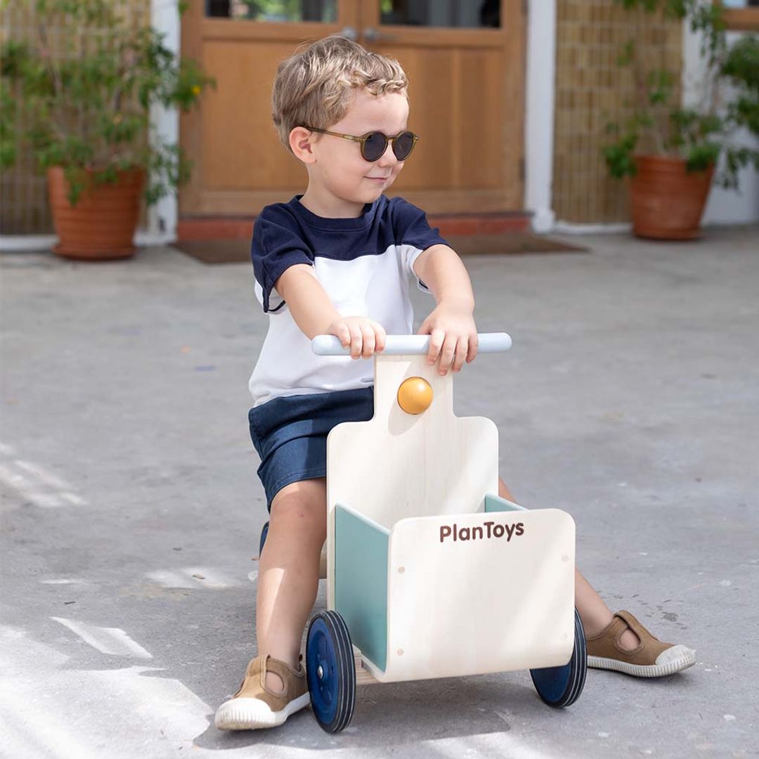 Delivery Bike in Orchard