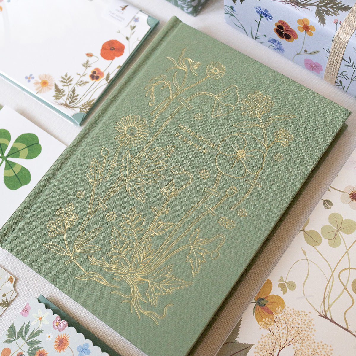 HERBARIUM LINEN-BOUND PLANNER