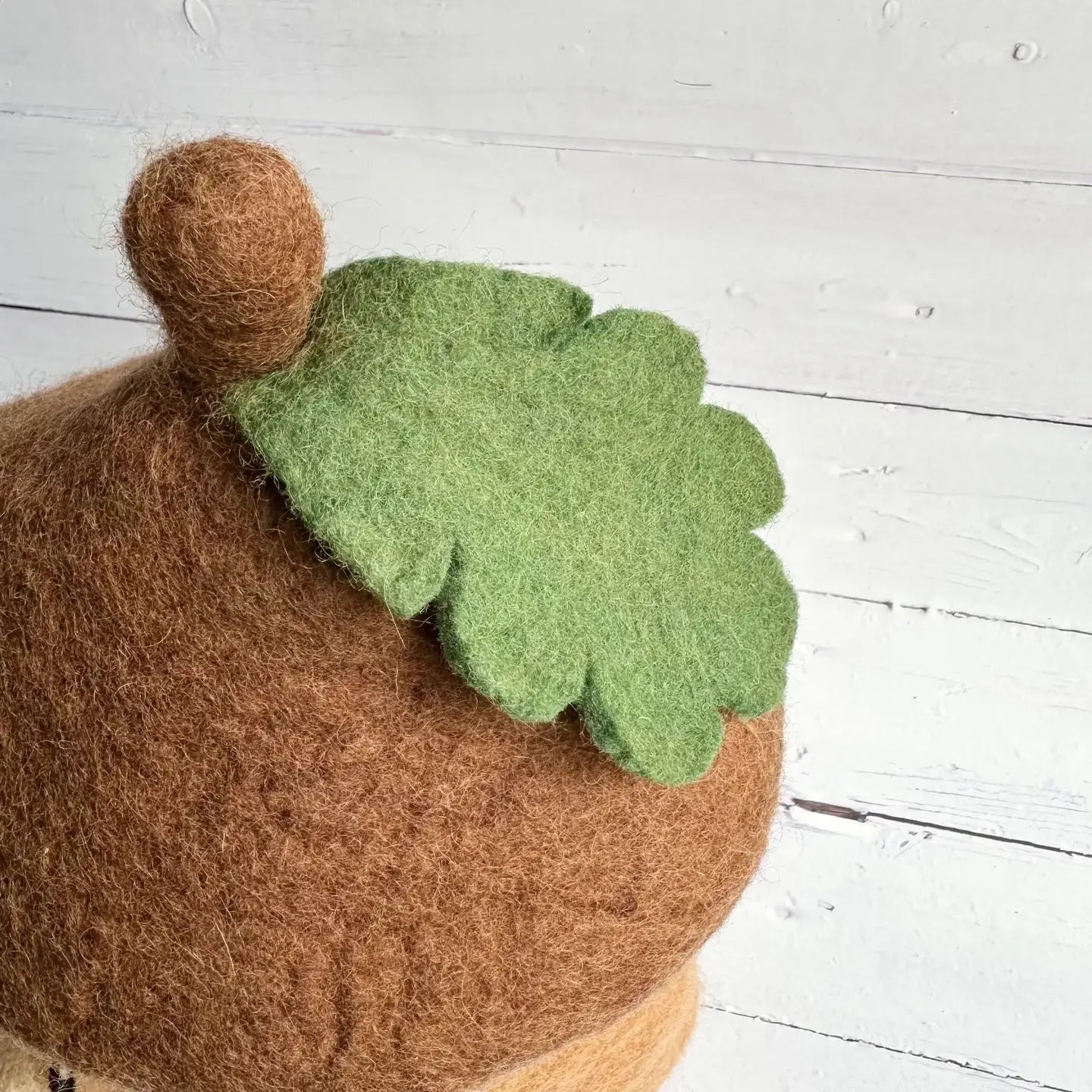 leaf detail for felt acorn cottage