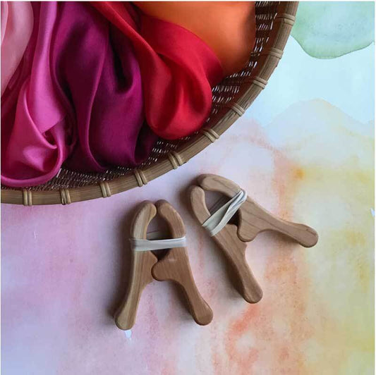 Play clips by a basket full of playsillks